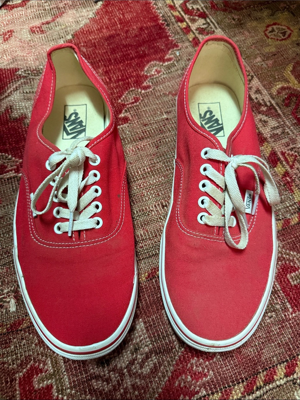 Men 10.5 Vans Red Canvas Low-Top Sneakers with White Laces